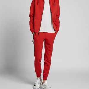 Nike tech fleece pants and jacket university Red🔥